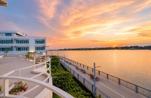 Hue City Centre Resort | Huong Giang Hotel Resort & Spa