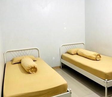 Tegal Hotel | IB Homestay Syariah by Ecommerceloka