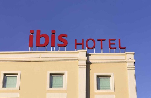 Vientiane Hotel | ibis Vientiane Nam Phu