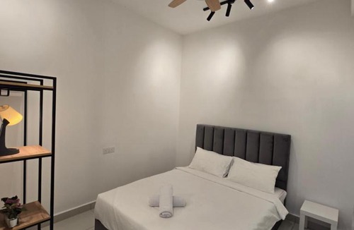 Taman Jubilee Apartment | ICC Ipoh Bond Suites by Merveille Louise