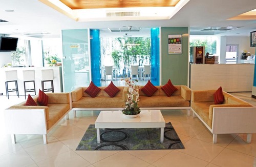 Thanon Phaya Thai Hotel | iCheck inn Mayfair Pratunam