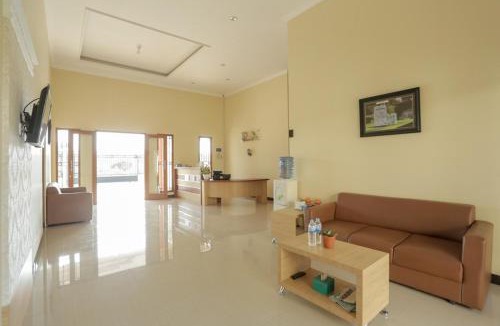Banjarsari House | IDR Green Guest House Syariah Mitra RedDoorz