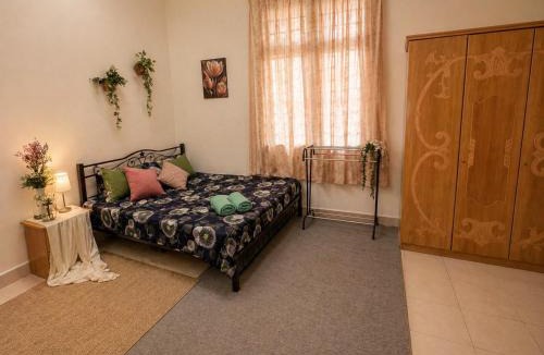 Kusial House | Iman Homestay Tanah Merah