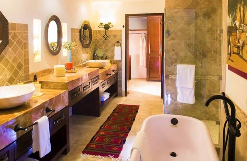 Cabo San Lucas Villa | Incredible 3BR Villa with Pool in Cabo San Lucas