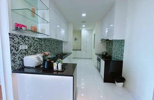 Ruessei Kaev Condo | Infinity 28 Hotel & Residence