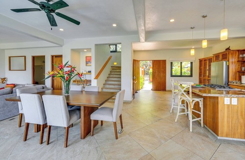 San Francisco House | Infinity Pool & Concierge: Private San Pancho Home