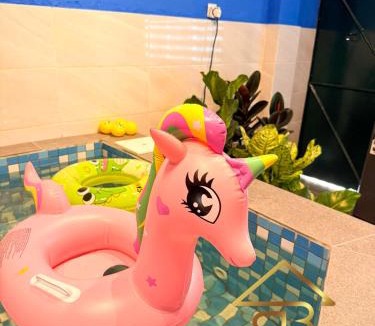 Kampung Simee House | Ipoh Indoor Pool Homestay, BBQ Mahjong, 16 pax 4BR