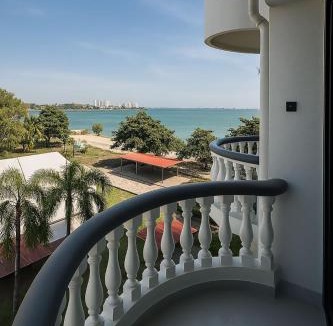 Taman Tanjung Apartment | Irama Kopa - Glory Beach Resort