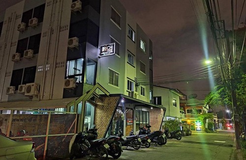 Mueang Samut Prakan District Apartment | Irich Theparak-S104 - Bts-Chang Erawan 2kms