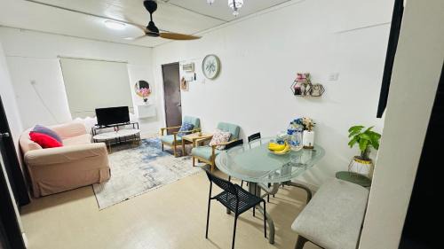 Taman Melati Apartment | Iris Homestay @ Taman Melati