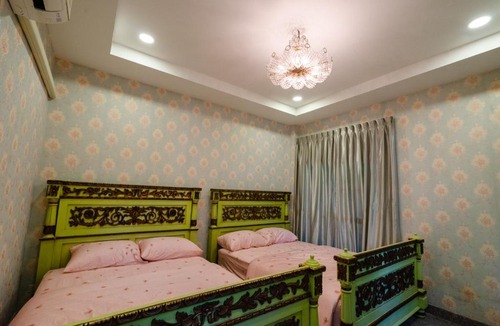 Nakhon Chum Villa | Iris Homestay