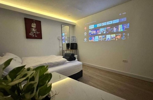 Khlong Tan Apartment | Is between bts ekkamai and phra khanong is 3 mins walk