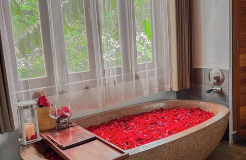 Sangkat Sla Kram Hotel | Isann Lodge