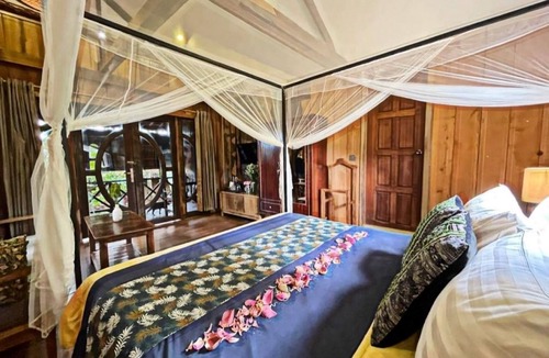 Sangkat Sla Kram Hotel | Isann Lodge