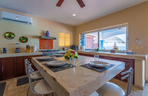 Isla Mujeres House | Isla Mujeres' Finest Oceanfront Home Special Summer Rates!