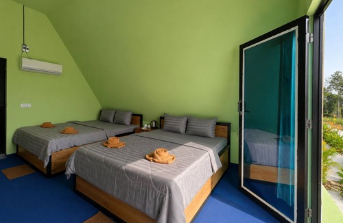Koh Rong Hostel | Island Vibe Hostel Koh Rong