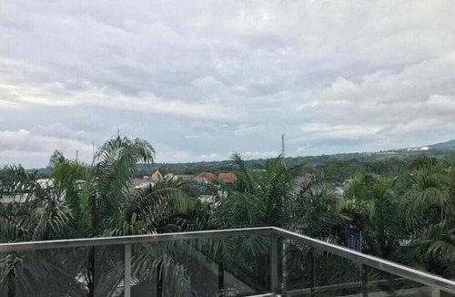 Dinoyo Villa | Ivy Villas with Private Pool
