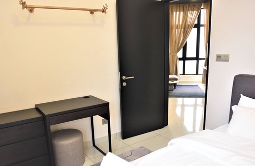 Bandar Tun Razak Hotel | J Dupion Residence by Greater Stay
