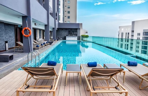 Seri Tanjung Pinang Apartment | Jazz Service Suites Penang