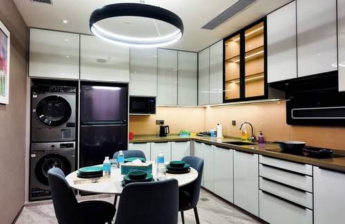 Golden Triangle Apartment | JD Home | Two Bedroom with Bathtub Facing Twin Tower View – Imperial Lexis KLCC