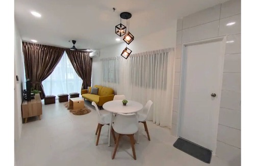 Kuching Apartment | Jeff and Ricky Homestay 31 @Matang Metrocity