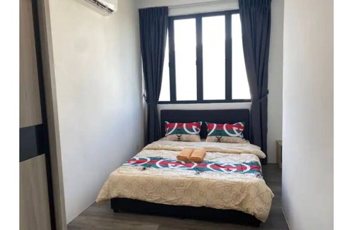Kuching House | Jeff and Ricky Homestay 33@Princeton Suite Airport