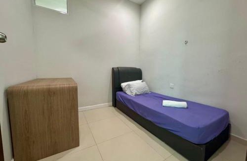 Downtown George Town House | Joyful Guesthouse#IslandHosp