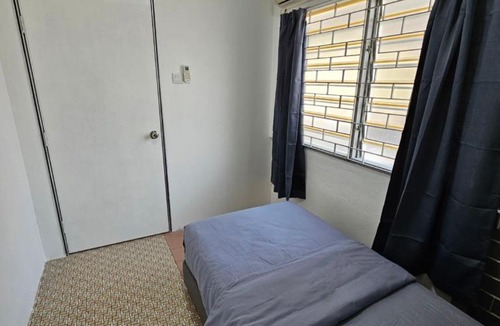 George Town House | JP Hostel
