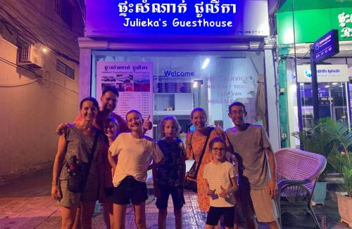 Daun Penh House | Julieka’s Guesthouse