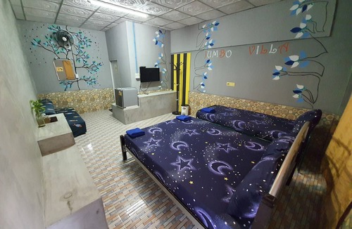 Wiset Chai Chan Hotel | Jumbo Villa Homestay and Resort