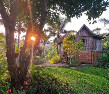 East Selemadeg Ski Chalet | JungleHavenBali - Private Nature Stay