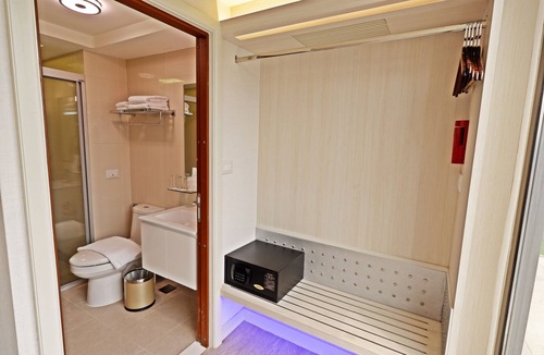 Chatuchak Hotel | Justice Hotel