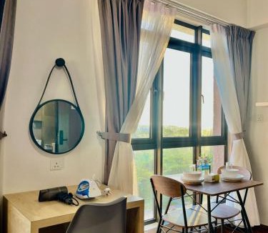 Penampang Apartment | K AVENUE SUNSET BALCONY 2QUEEN BEDS STUDIO ROOM near airport