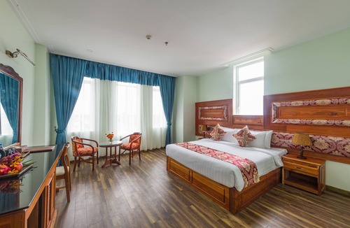 Stueng Saen Hotel | Kampong Thom Royal Hotel & Restaurant