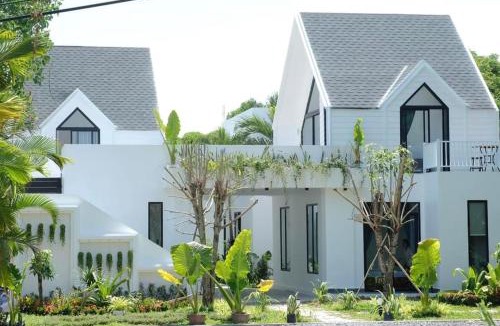 Kampot Hotel | Kampot River Bungalows (New)
