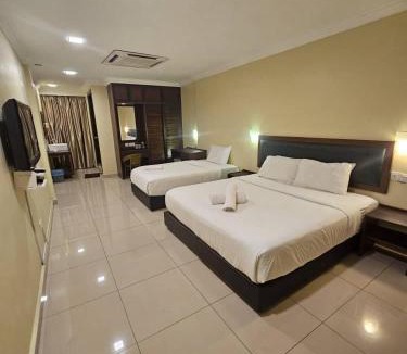 Parit Raja House | Kesuma Villa Parit Raja