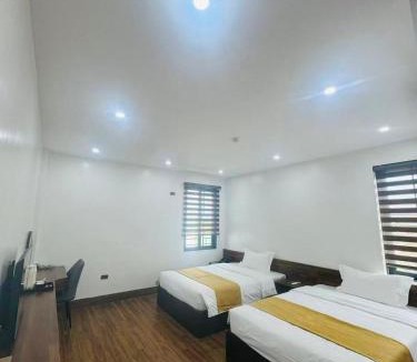 Hung Nguyen Hotel | Khách sạn Crown Hotel 皇冠酒店