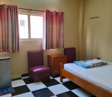Binh Thanh Hotel | KHÁCH SẠN HỒNG ĐÀO
