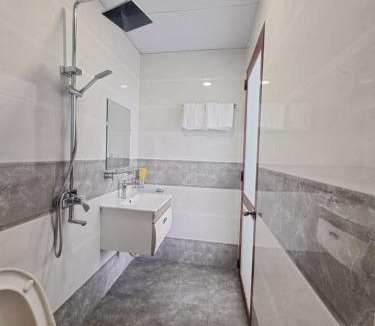 Cao Lanh Hotel | Khách sạn sen hồng 1