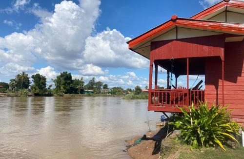 Don Khon House | Khampheng River views sunset