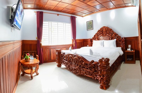 Moung Ruessei Hotel | Kheang Oudom Hotel