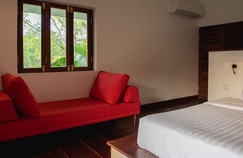 Kampot Hotel | Khla Lodge Double Room - River View