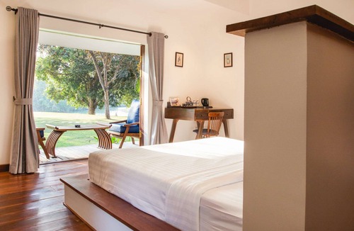 Kampot Hotel | Khla Lodge Room Double - Pool VIew