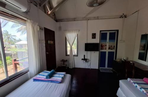 Kampung Masjid Haji Long House | Kijalena Beach Inn
