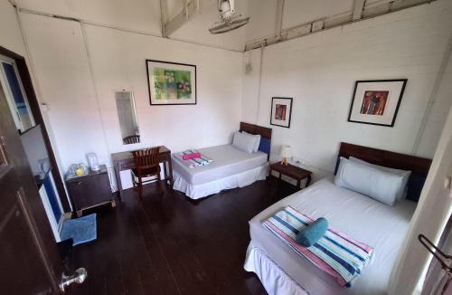 Kampung Masjid Haji Long House | Kijalena Beach Inn