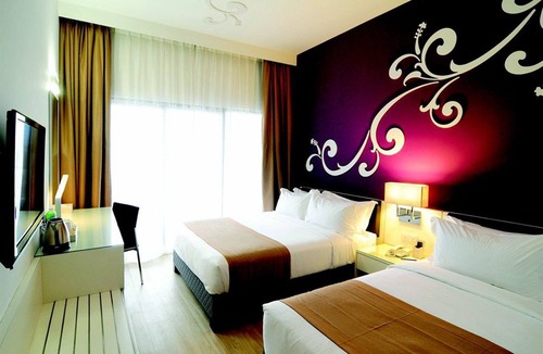 Enam Hotel | Kings Green Hotel