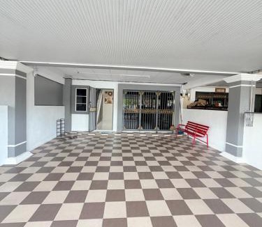 Taman Bertuah House | Kings Park Homestay