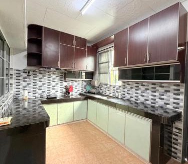Taman Bertuah House | Kings Park Homestay