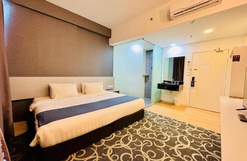 Kampung Rambutan Hotel | Kingston 13 @ Penang Hill