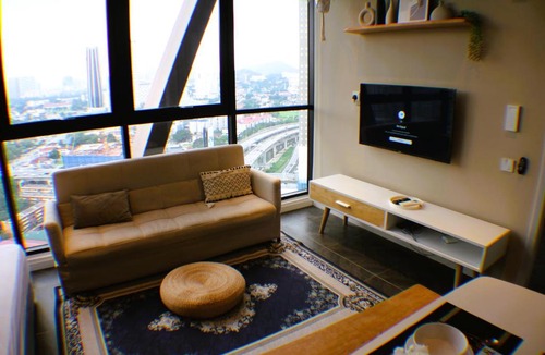 Kuala Lumpur City Centre Apartment | KLCC Sky Villa Suites Scarletz